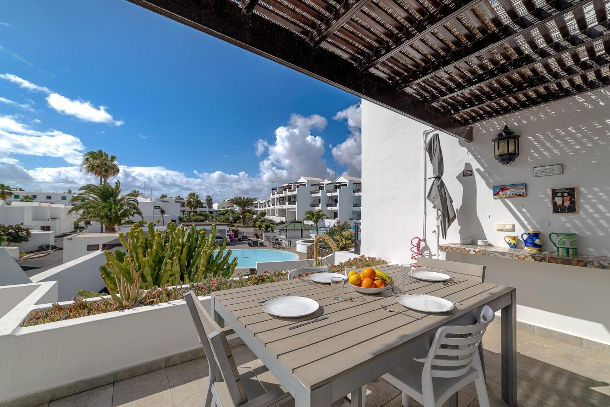 Playa Bastian 2 Habs 2 Banos Y Super Terraza Daire Costa Teguise Dış mekan fotoğraf