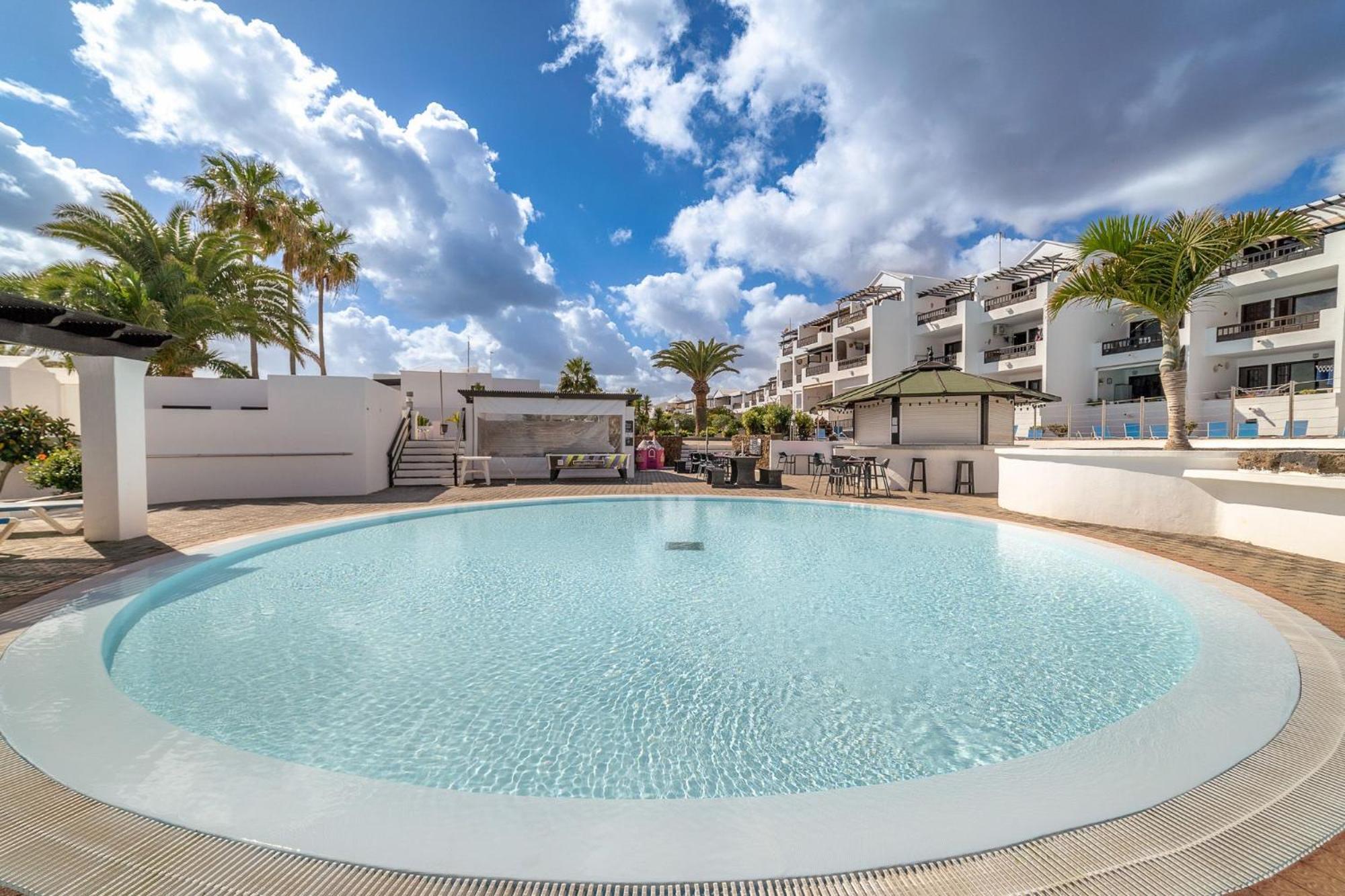 Playa Bastian 2 Habs 2 Banos Y Super Terraza Daire Costa Teguise Dış mekan fotoğraf